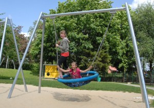 Basket Swing 2.0 Slide #. 1