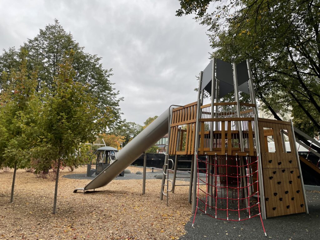 Perspective 5 of Volcano