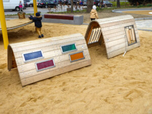 Play Tunnel Slide #. 1